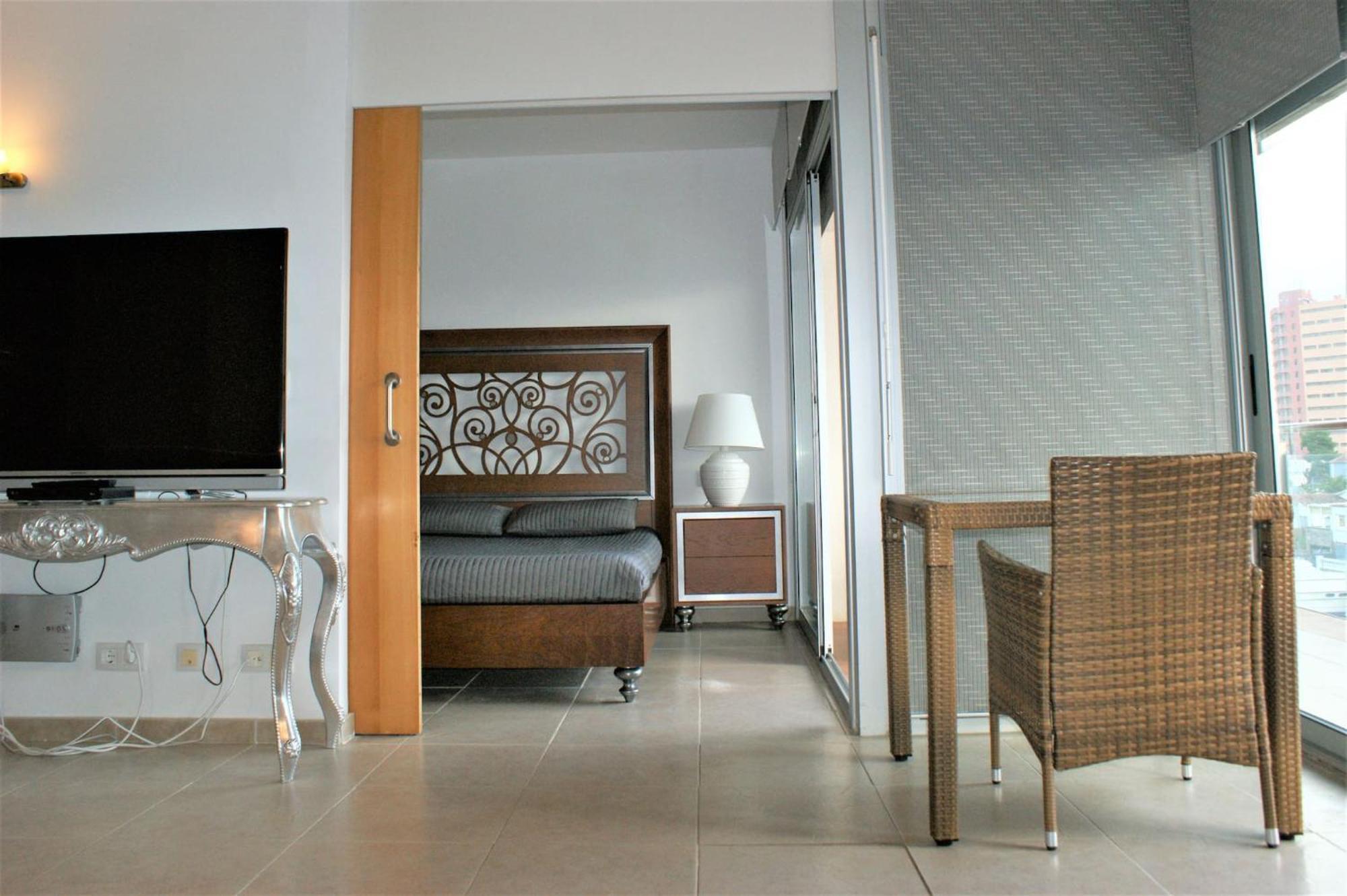 Apartamento En Roses Con Vistas Al Canal Y Piscina מראה חיצוני תמונה